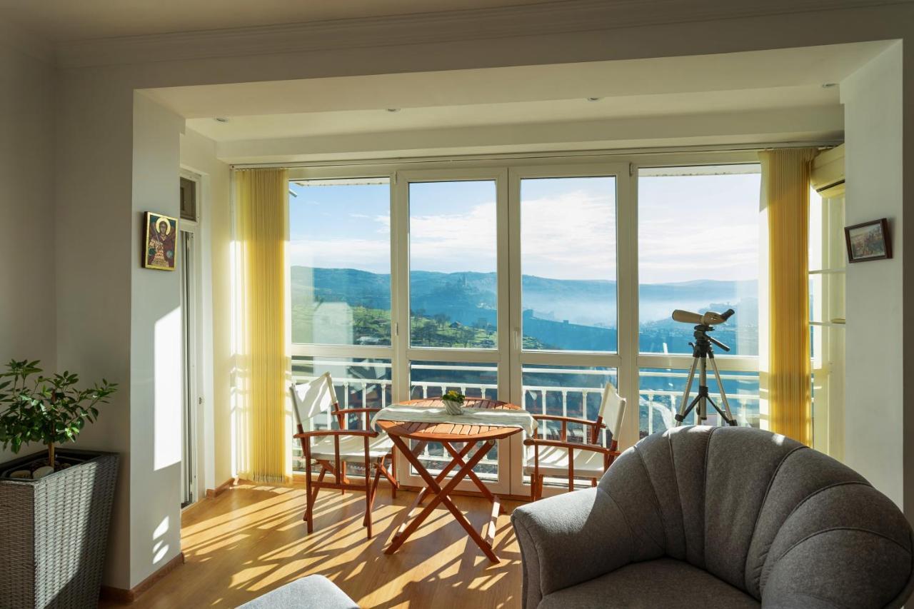 Tsarevets Panoramic Apartments 大特尔诺沃 外观 照片