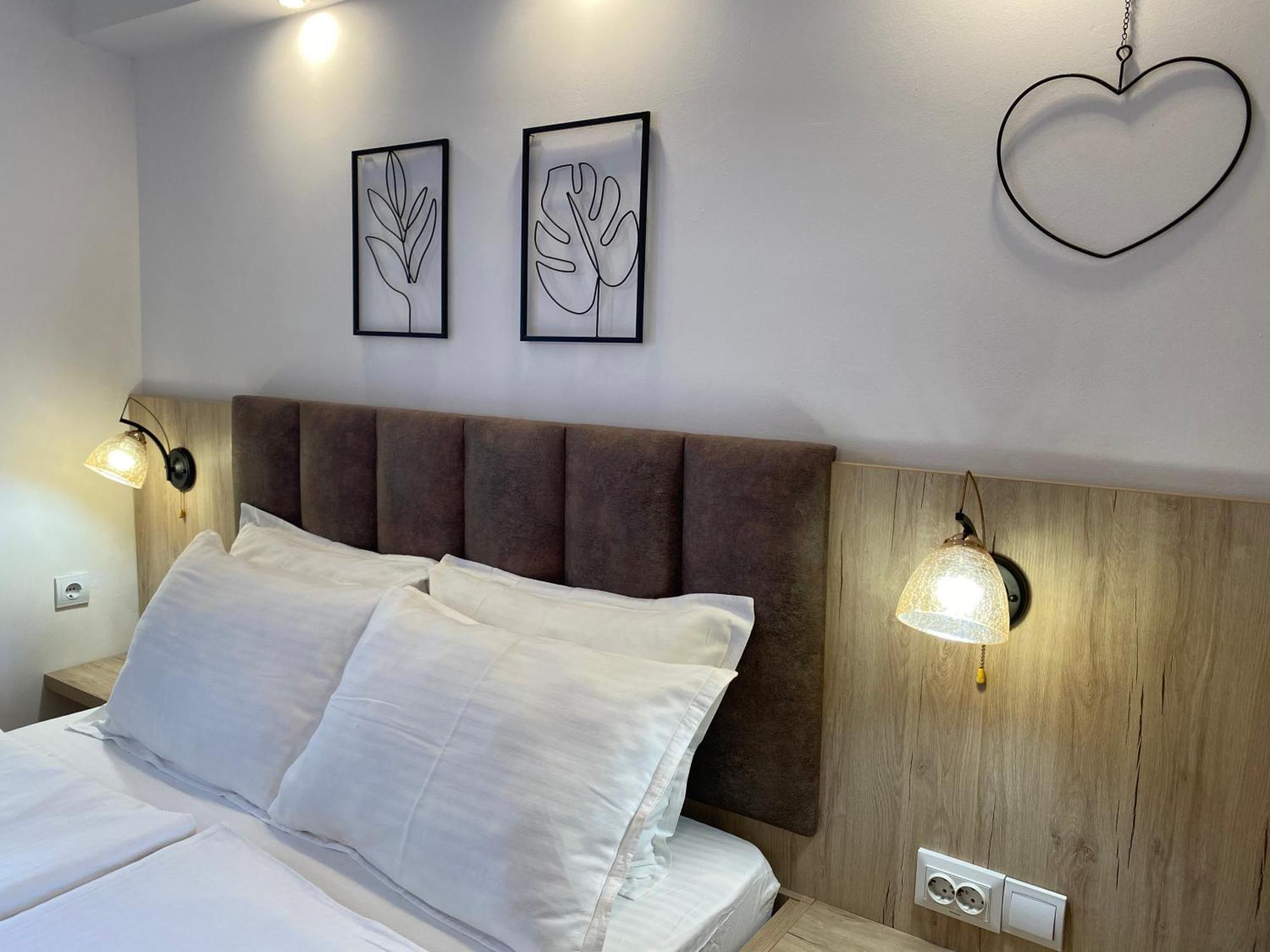Tsarevets Panoramic Apartments 大特尔诺沃 外观 照片