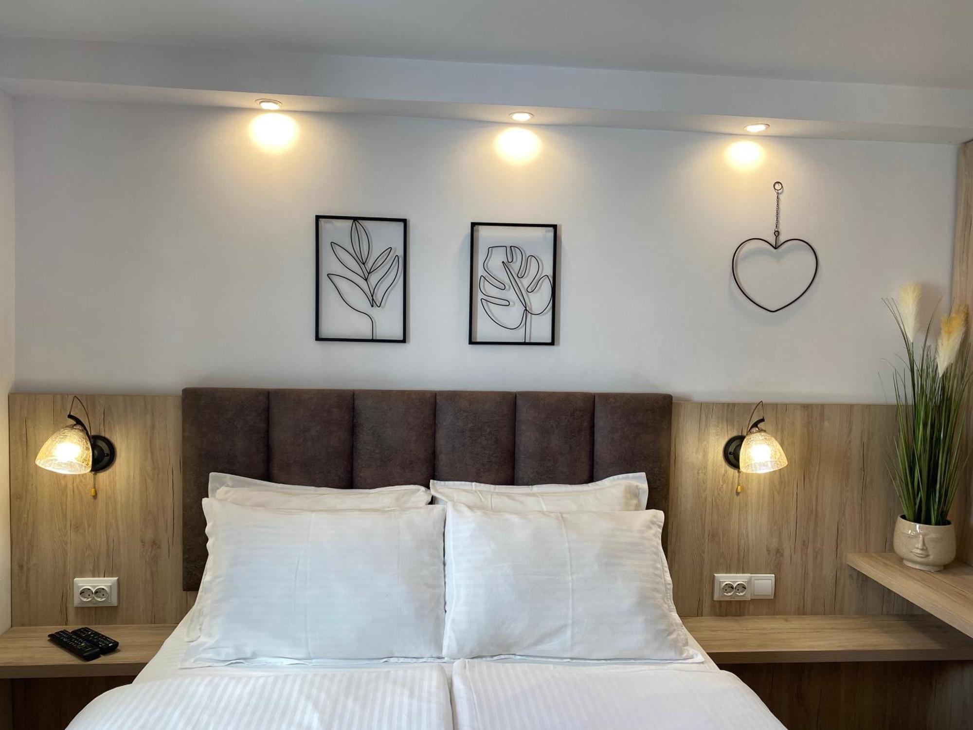 Tsarevets Panoramic Apartments 大特尔诺沃 外观 照片